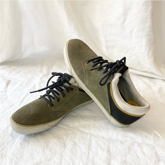 KEEN Men's GHI Lace Perf Suede Shoe - Picture 14 of 15